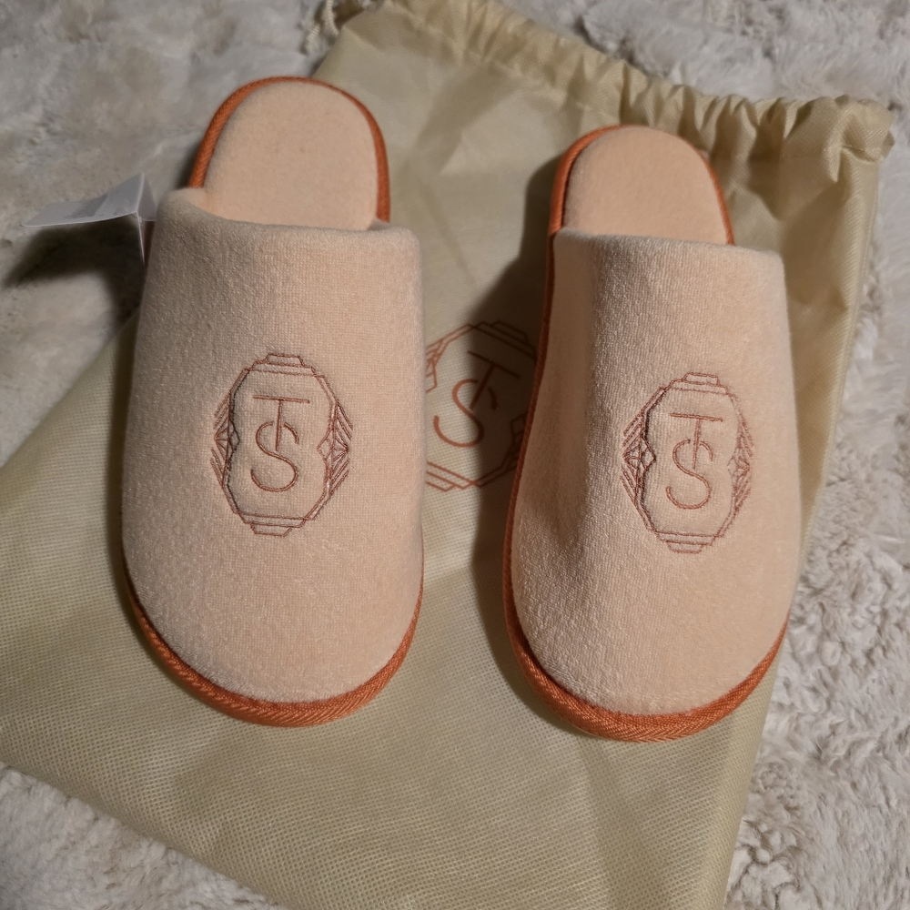 Taylor Swift Embroidered Logo House Slippers Size 9
